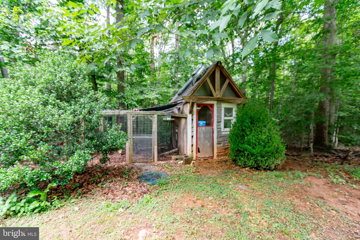 37 Koval Ln Property Photo 45