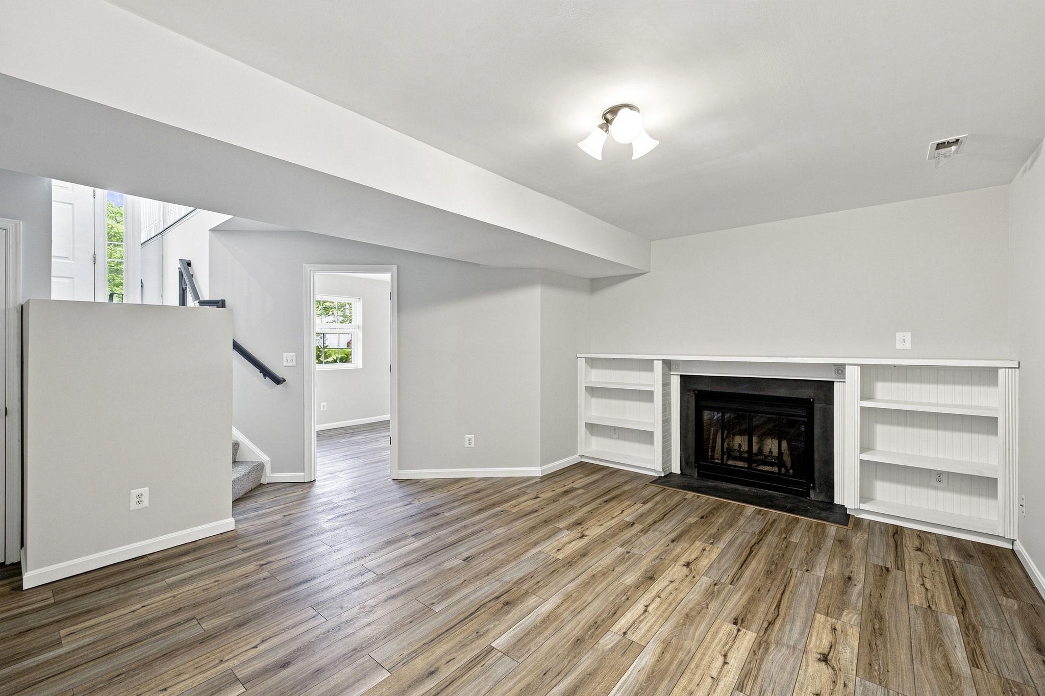 29 Breezy Hill Dr Property Photo 23