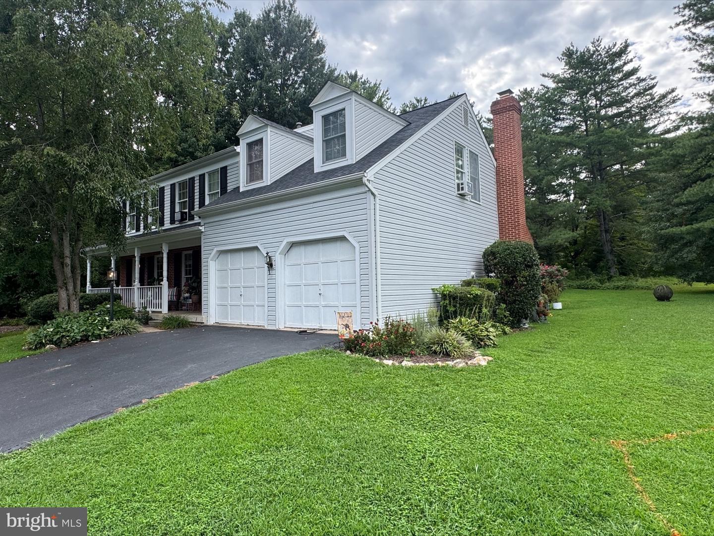 10 Oakbrook Ct Property Photo 3