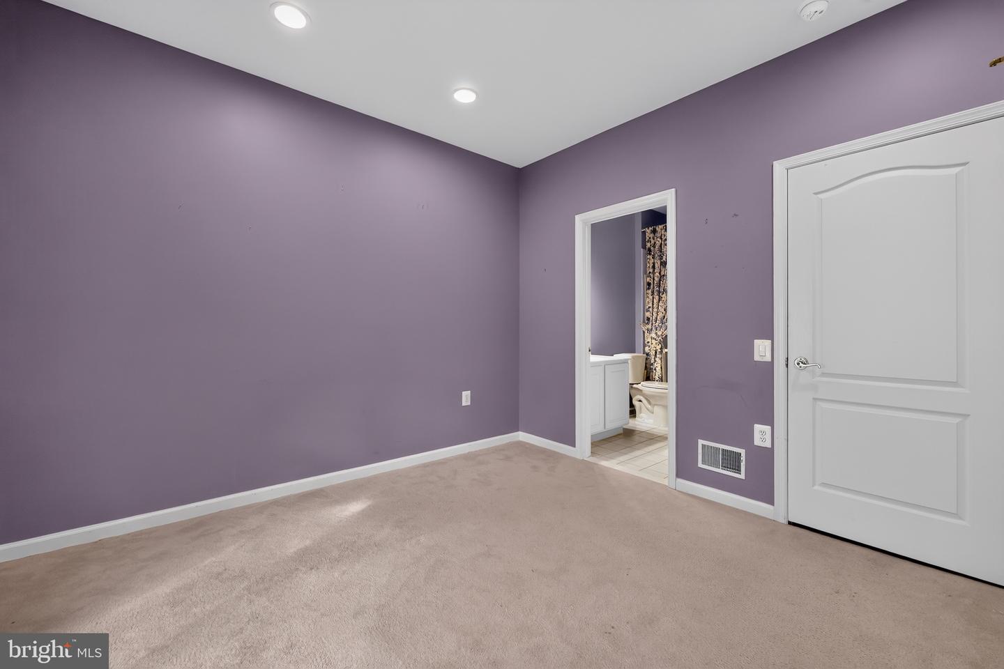 VAST2053082 Property Photo 20