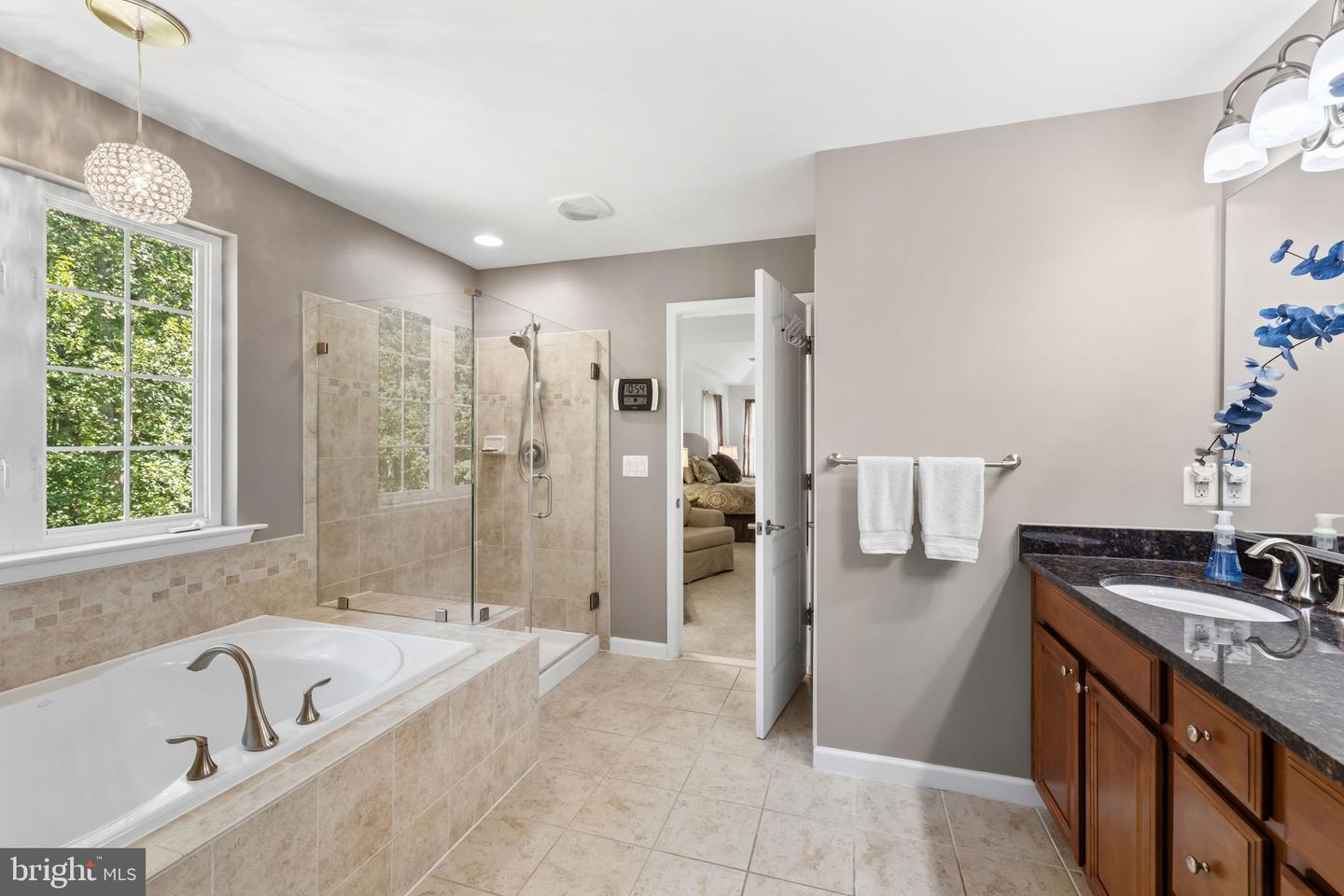 2 Janney Ln Property Photo 34