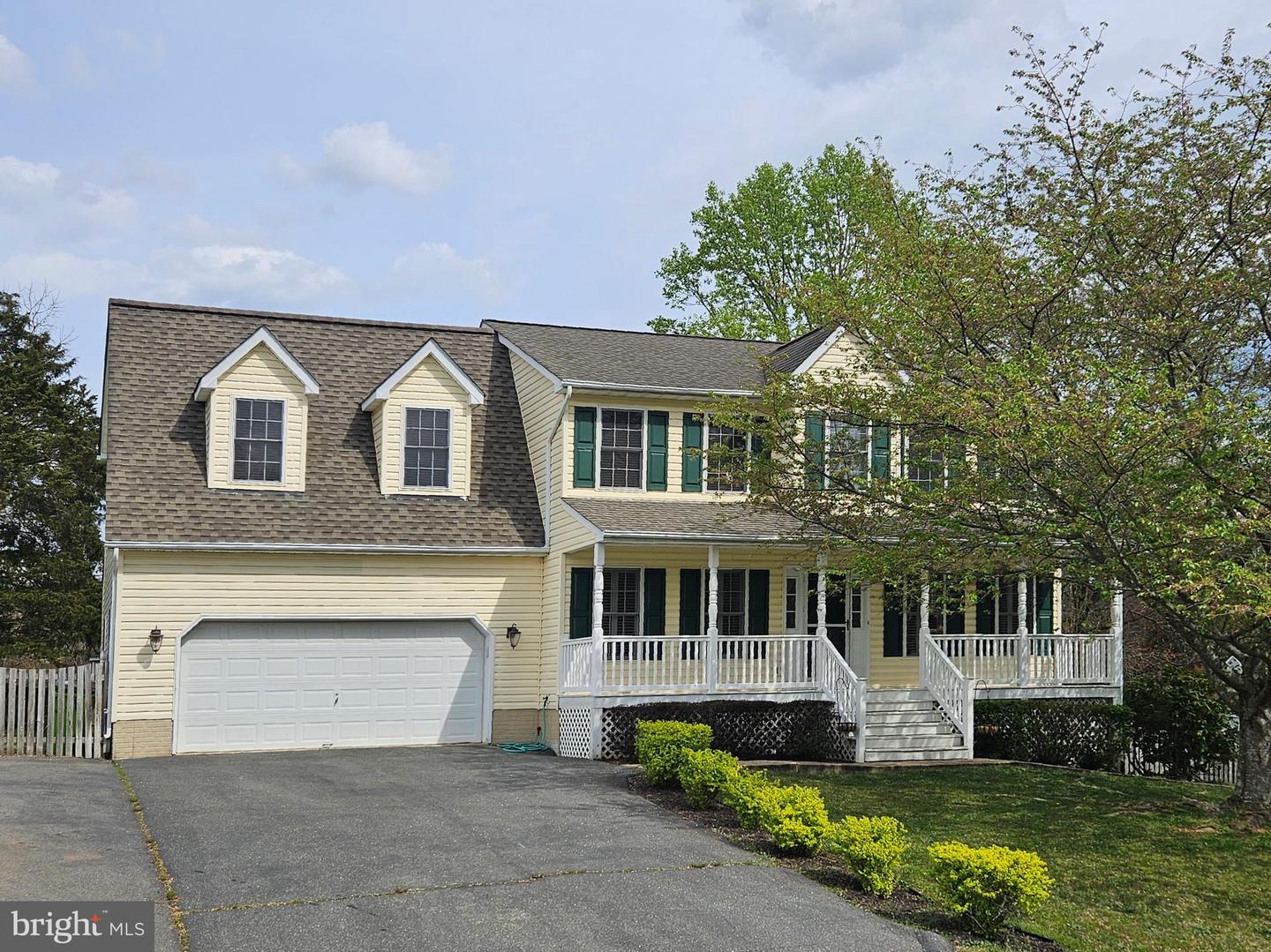 10 Lockwood Dr Property Photo 1