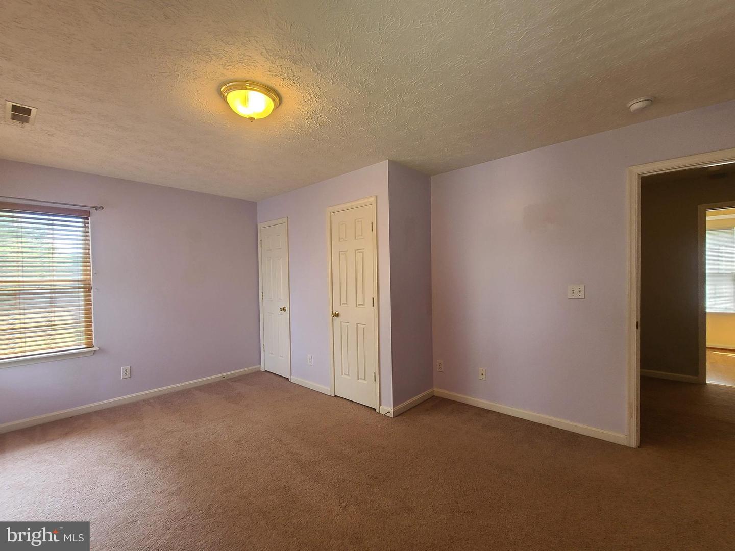 10 Lockwood Dr Property Photo 23