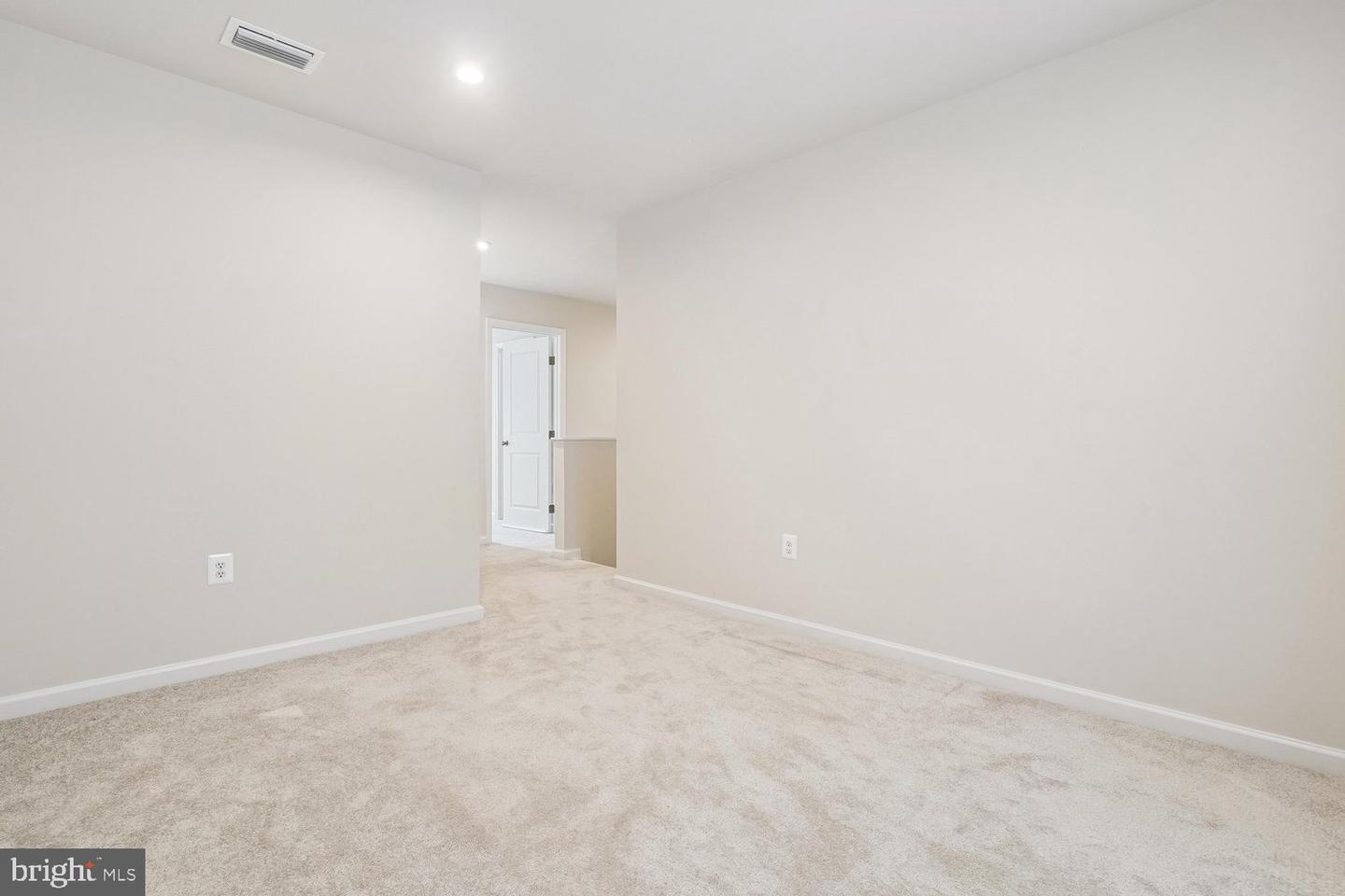 1608 Creek Bottom Pl Property Photo 39