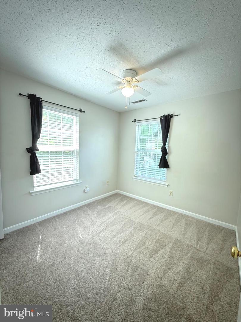 110 Lakeview Ct Property Photo 20