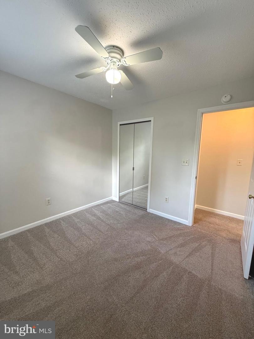 110 Lakeview Ct Property Photo 24