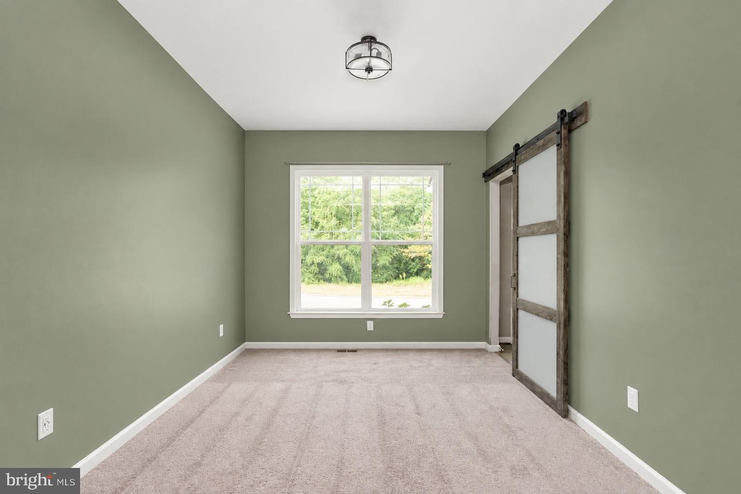 11 Prescott Ln Property Photo 8