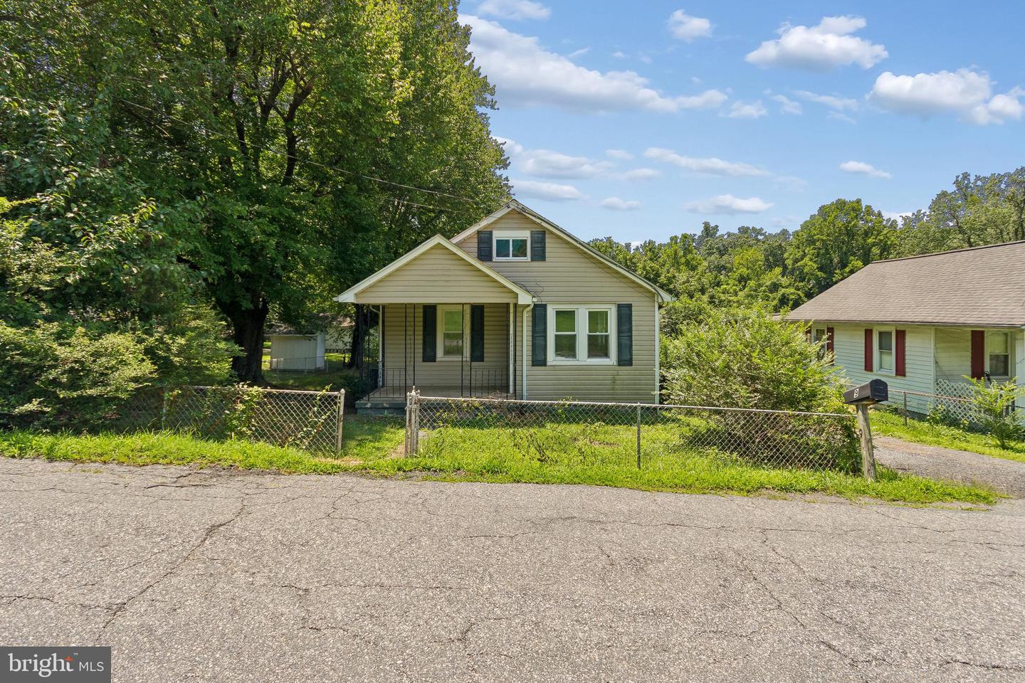 9 Kelley Rd Property Photo 1