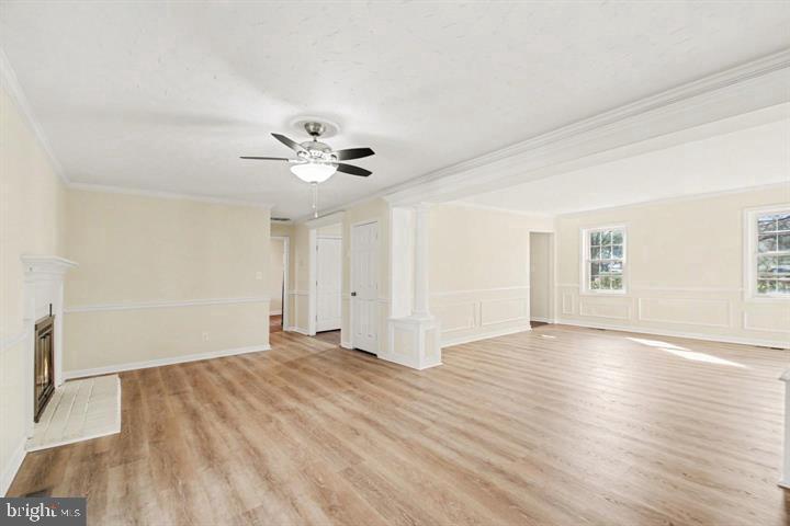 2113 Matthew Ln Property Photo 4