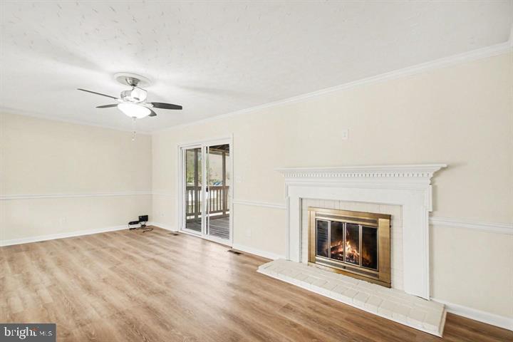 2113 Matthew Ln Property Photo 5