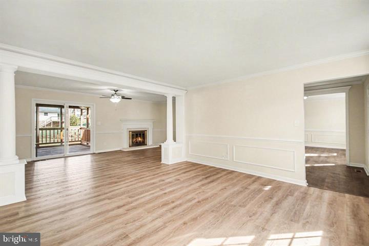 2113 Matthew Ln Property Photo 6
