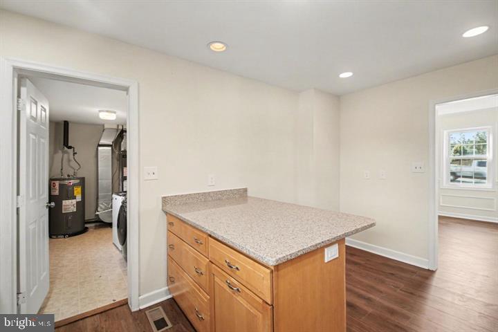 2113 Matthew Ln Property Photo 11