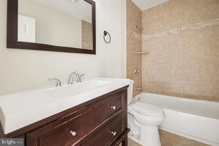 2113 Matthew Ln Property Photo 16