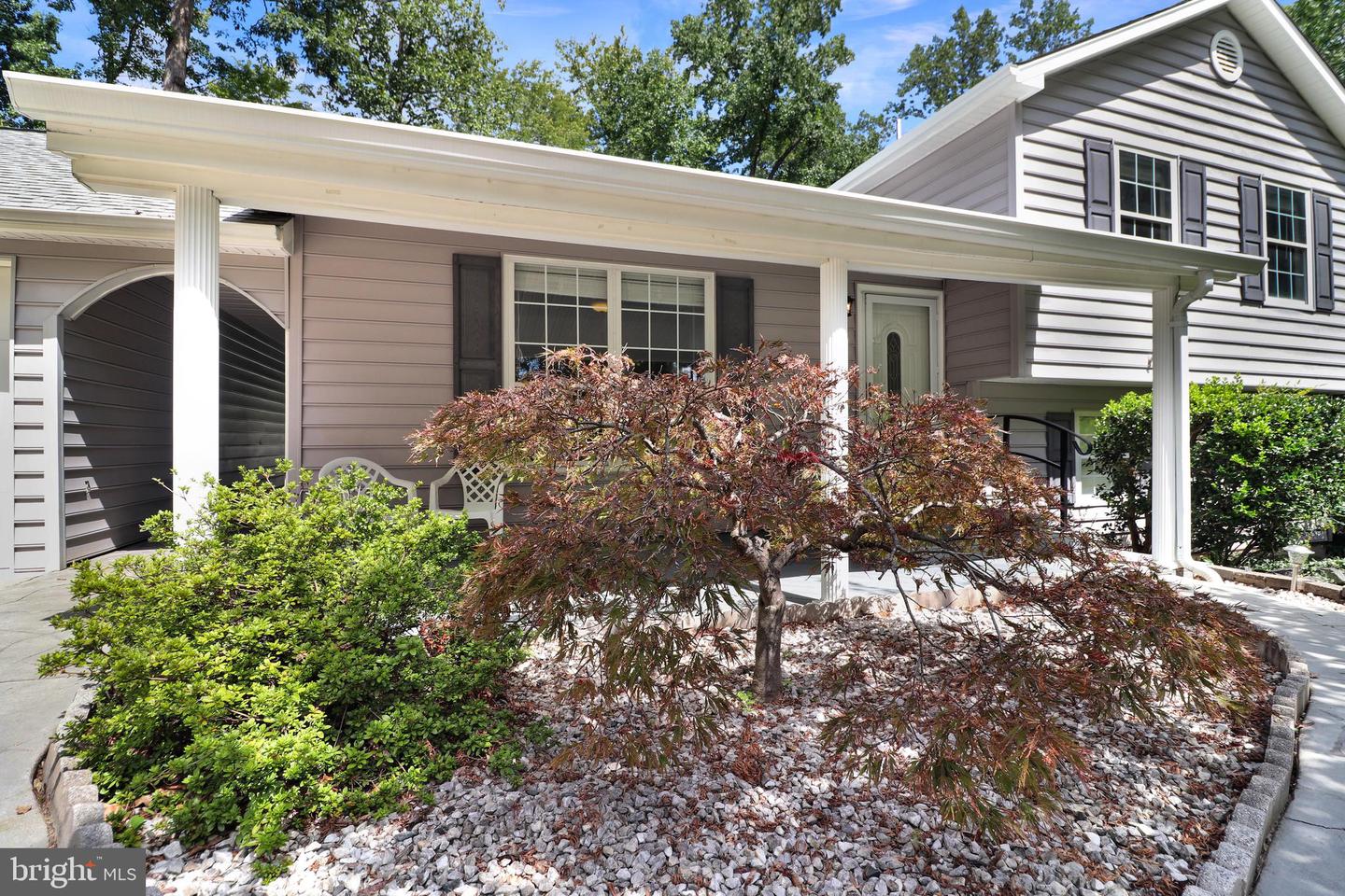 6 Craftsman Ct Property Photo 4