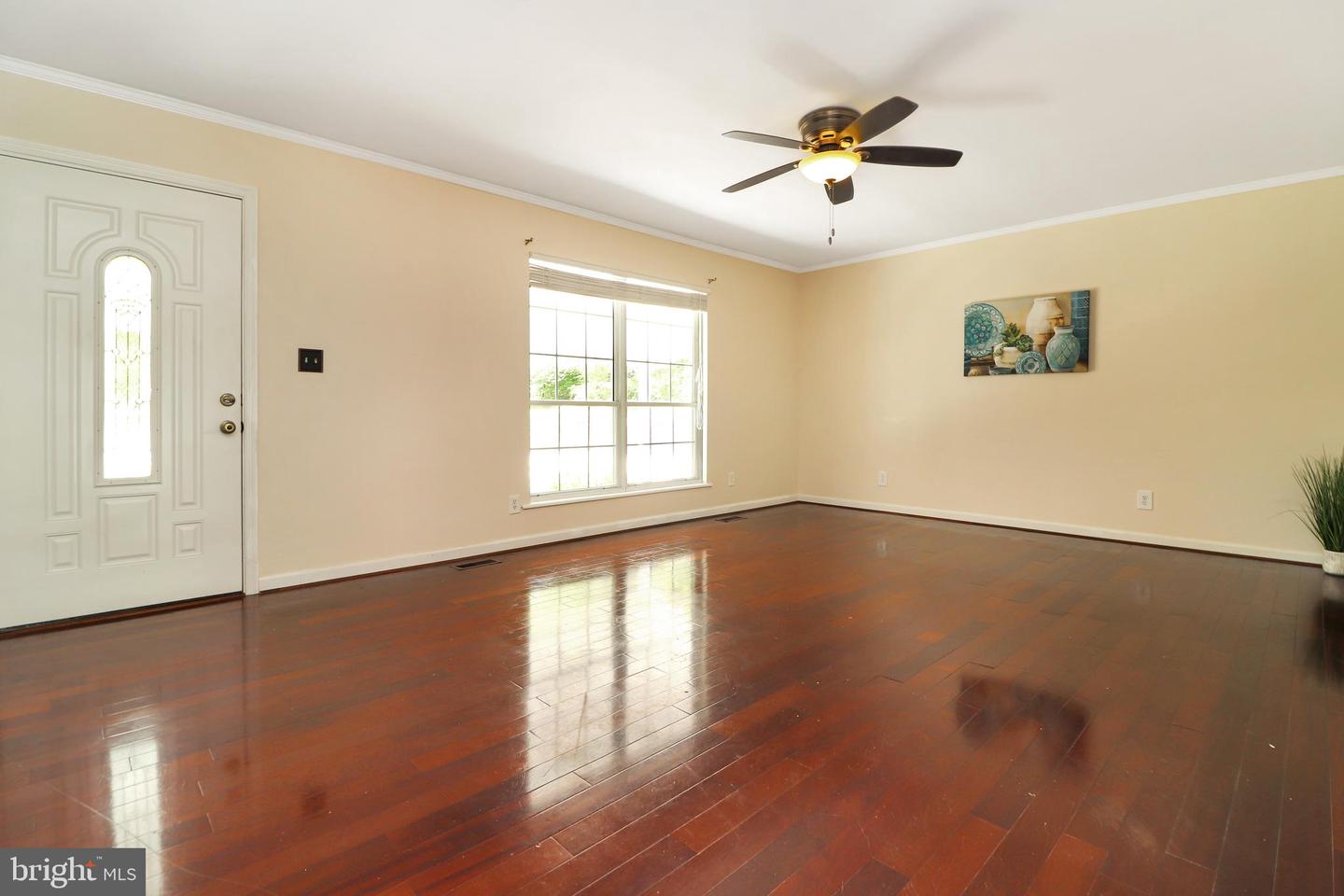 6 Craftsman Ct Property Photo 6
