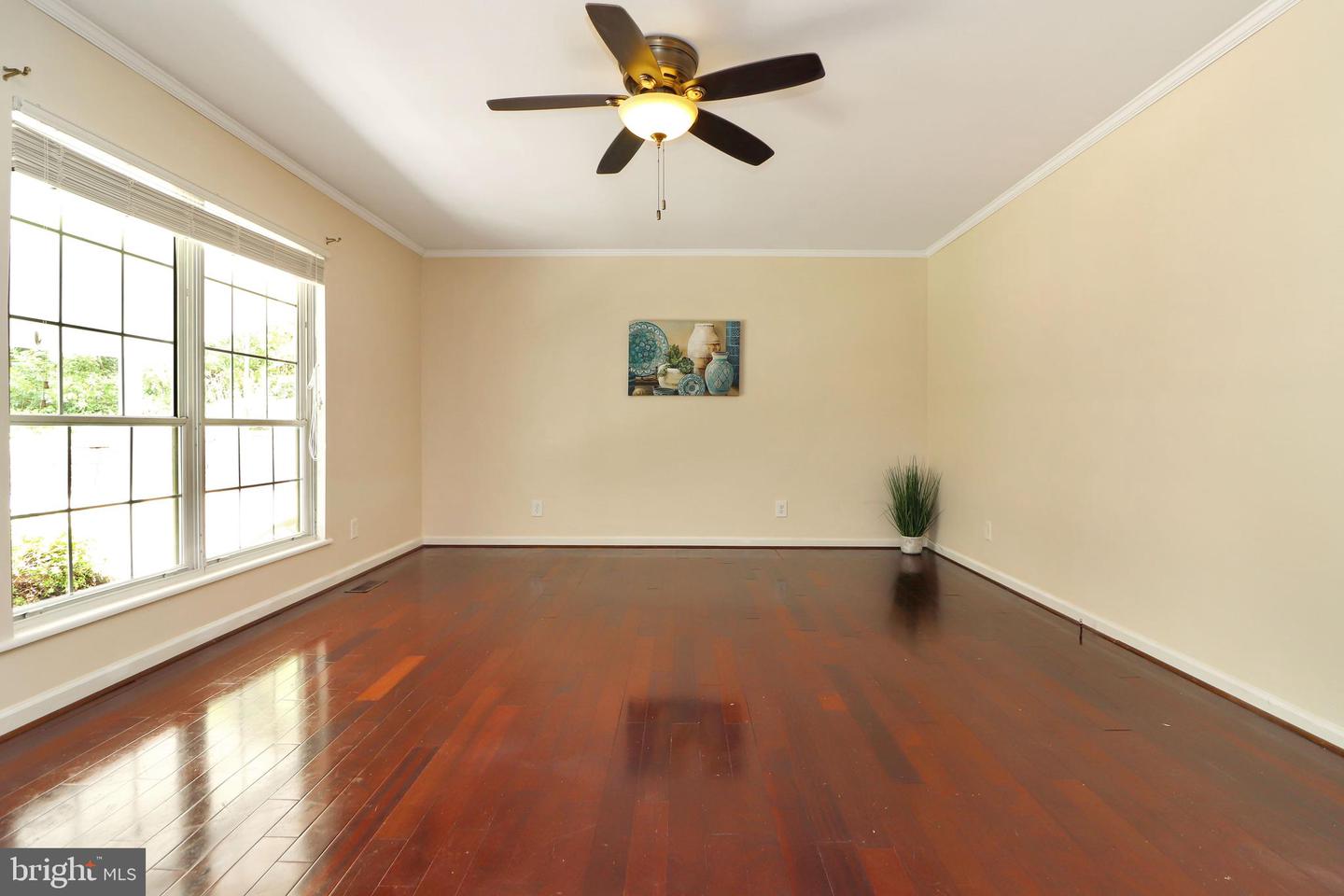 6 Craftsman Ct Property Photo 8