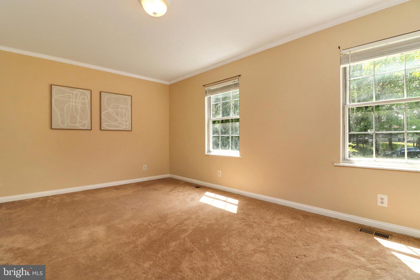 6 Craftsman Ct Property Photo 20