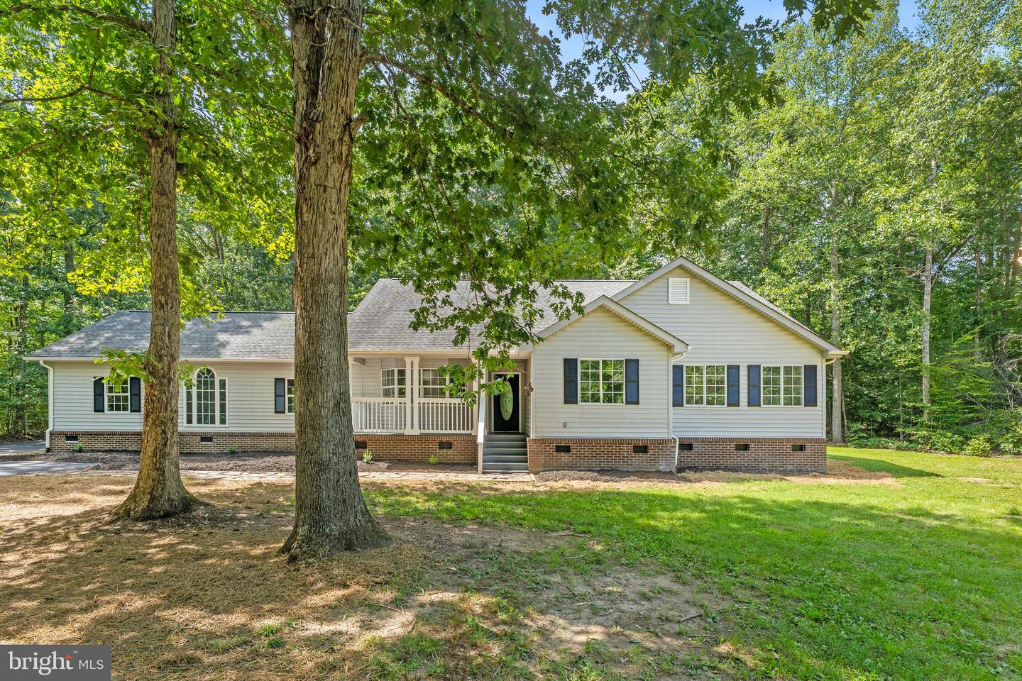 74 Eley Rd Property Photo 1