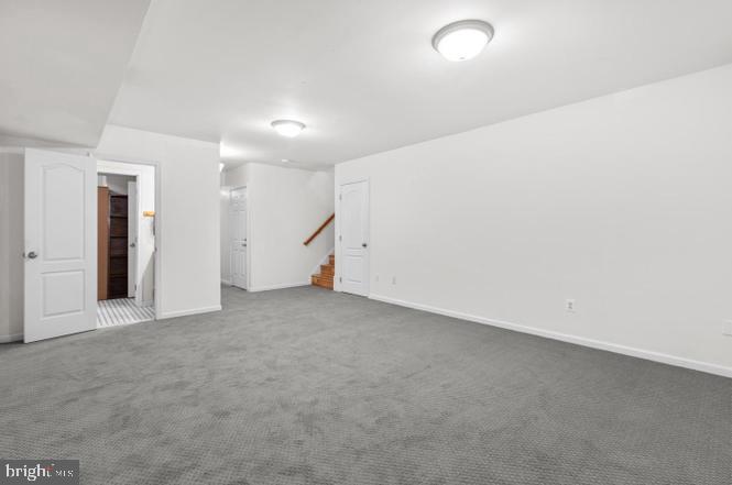 53 Bloomington Ln Property Photo 8
