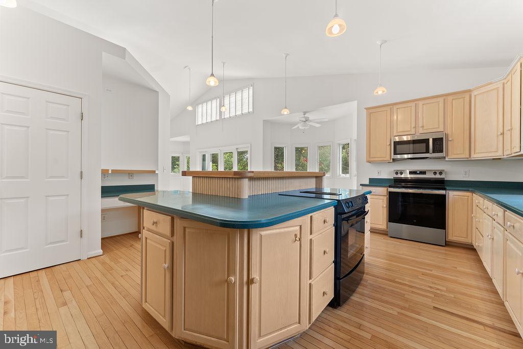 9 Meridan Ln Property Photo 16