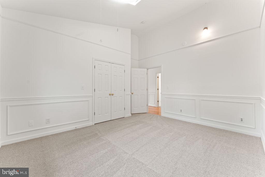 9 Meridan Ln Property Photo 26