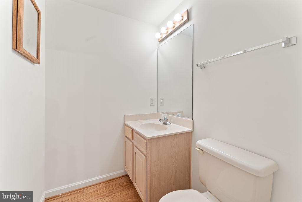 9 Meridan Ln Property Photo 35