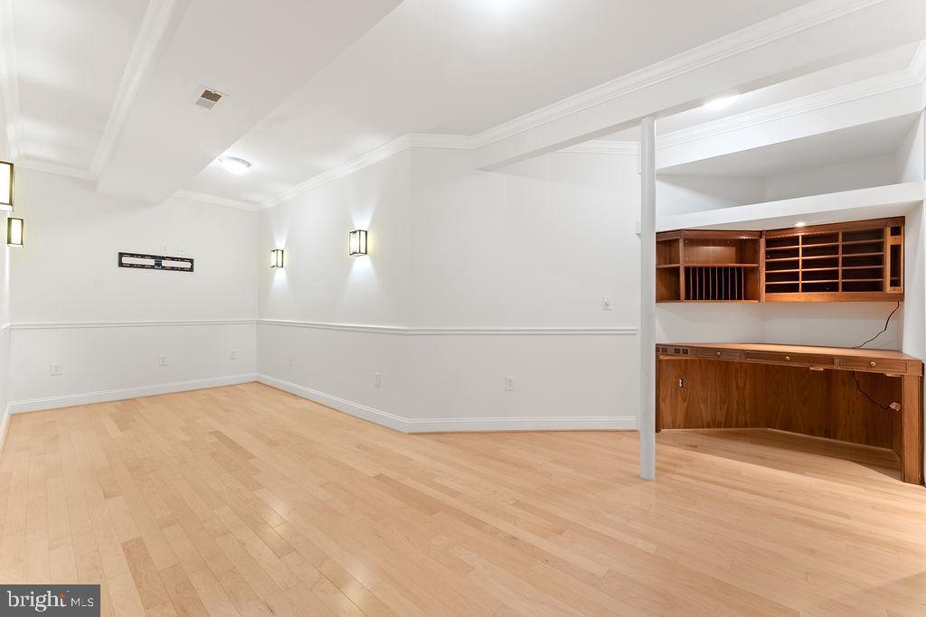 9 Meridan Ln Property Photo 41