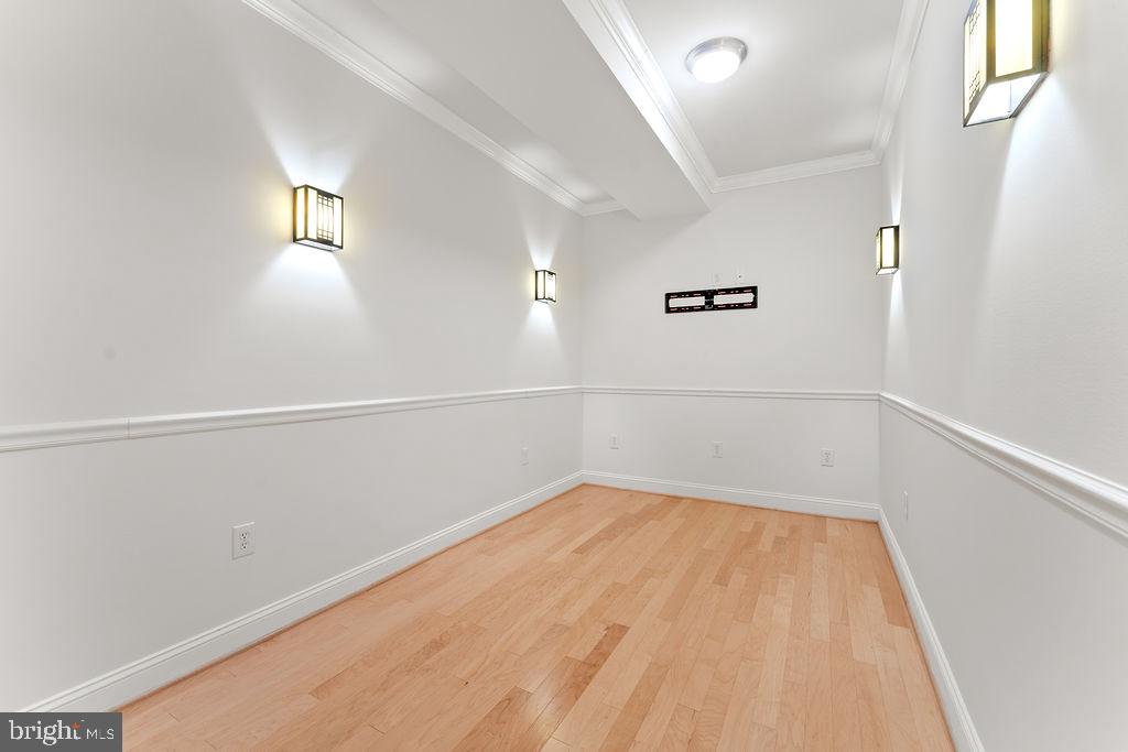 9 Meridan Ln Property Photo 43