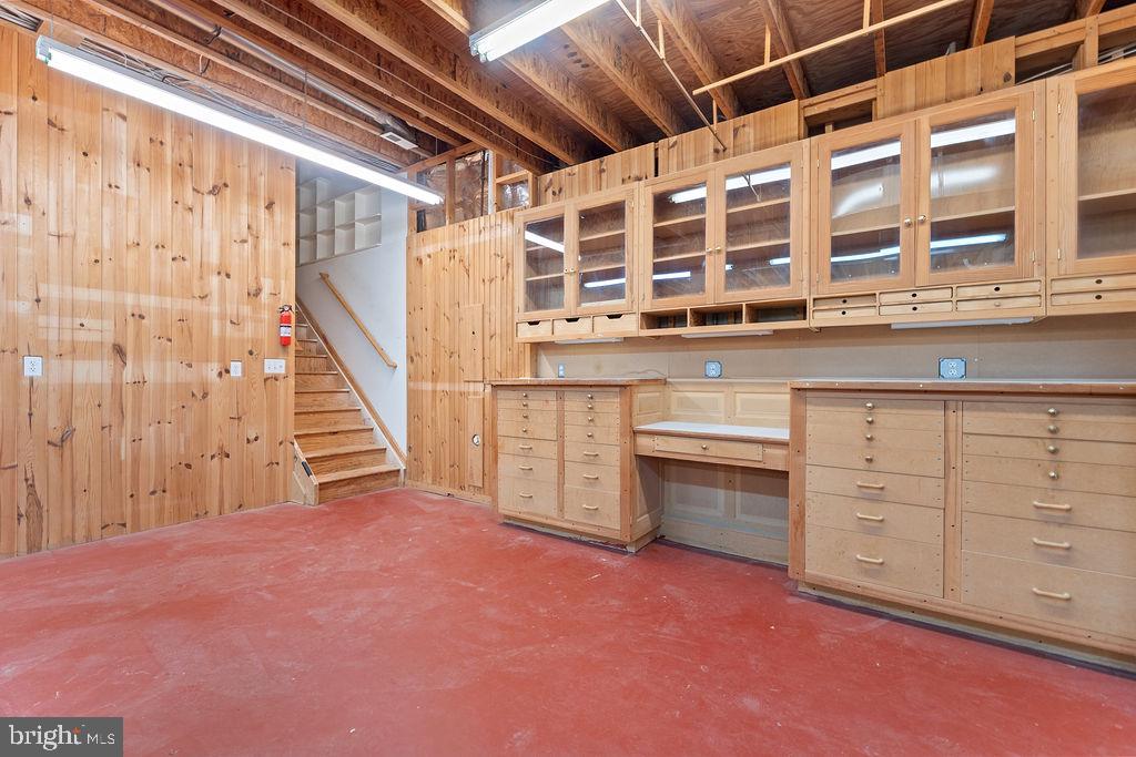 9 Meridan Ln Property Photo 45