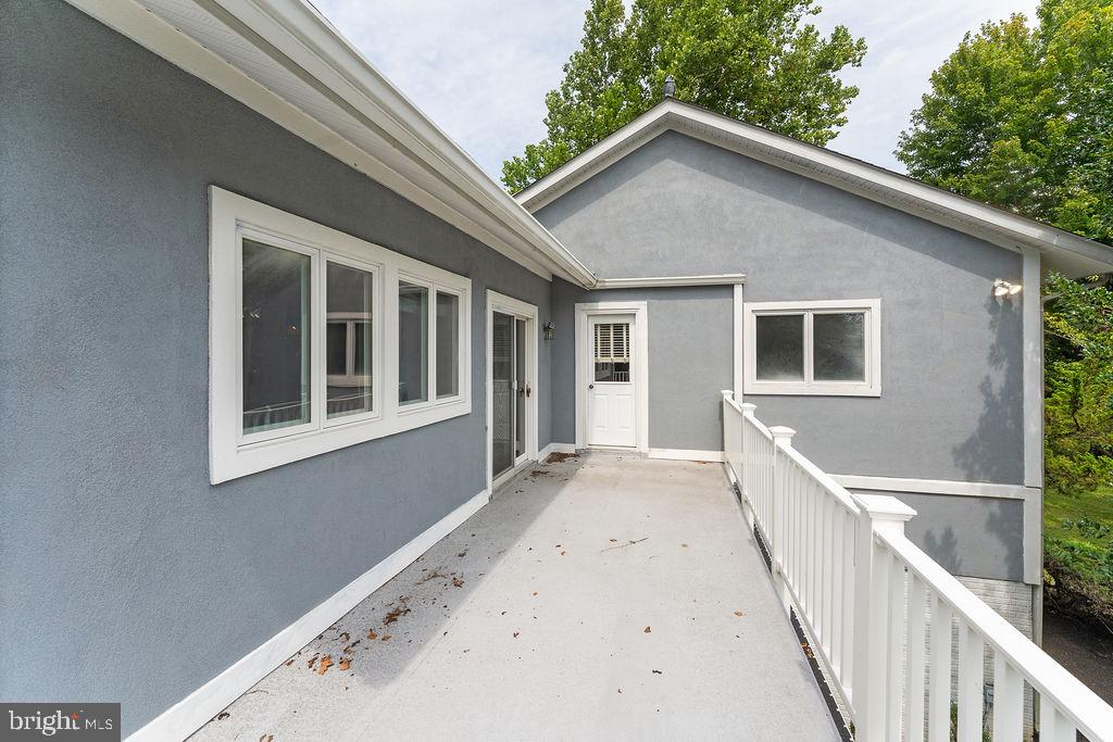 9 Meridan Ln Property Photo 53
