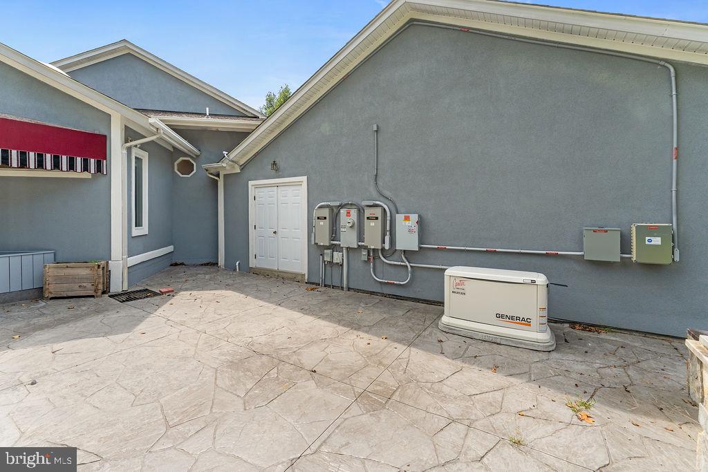 9 Meridan Ln Property Photo 61
