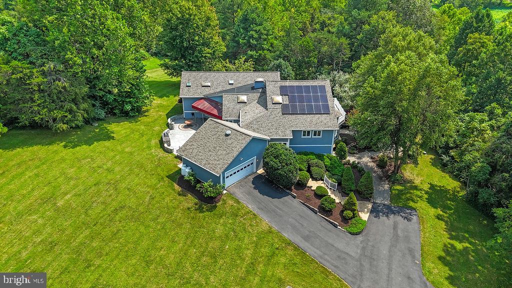9 Meridan Ln Property Photo 65