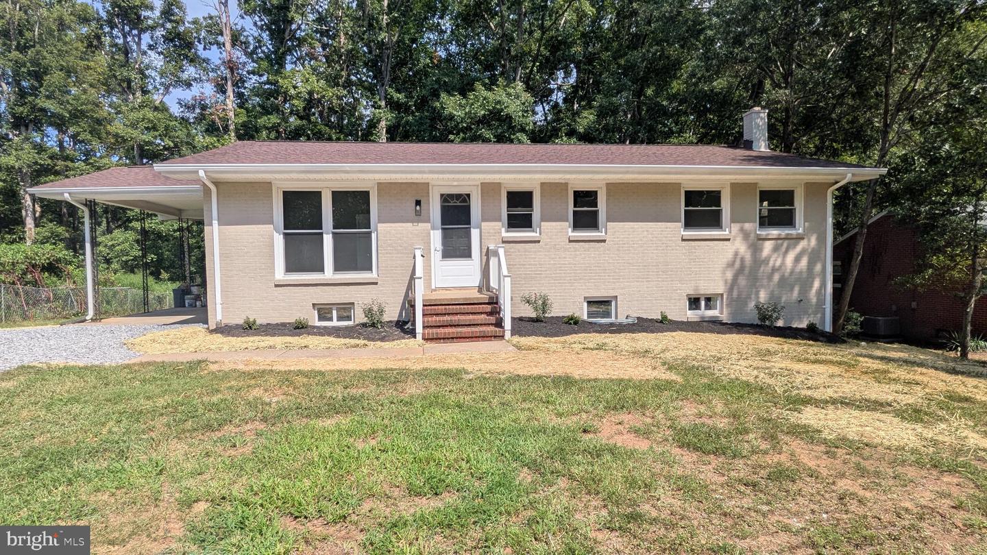 15 Winston Pl Property Photo 2