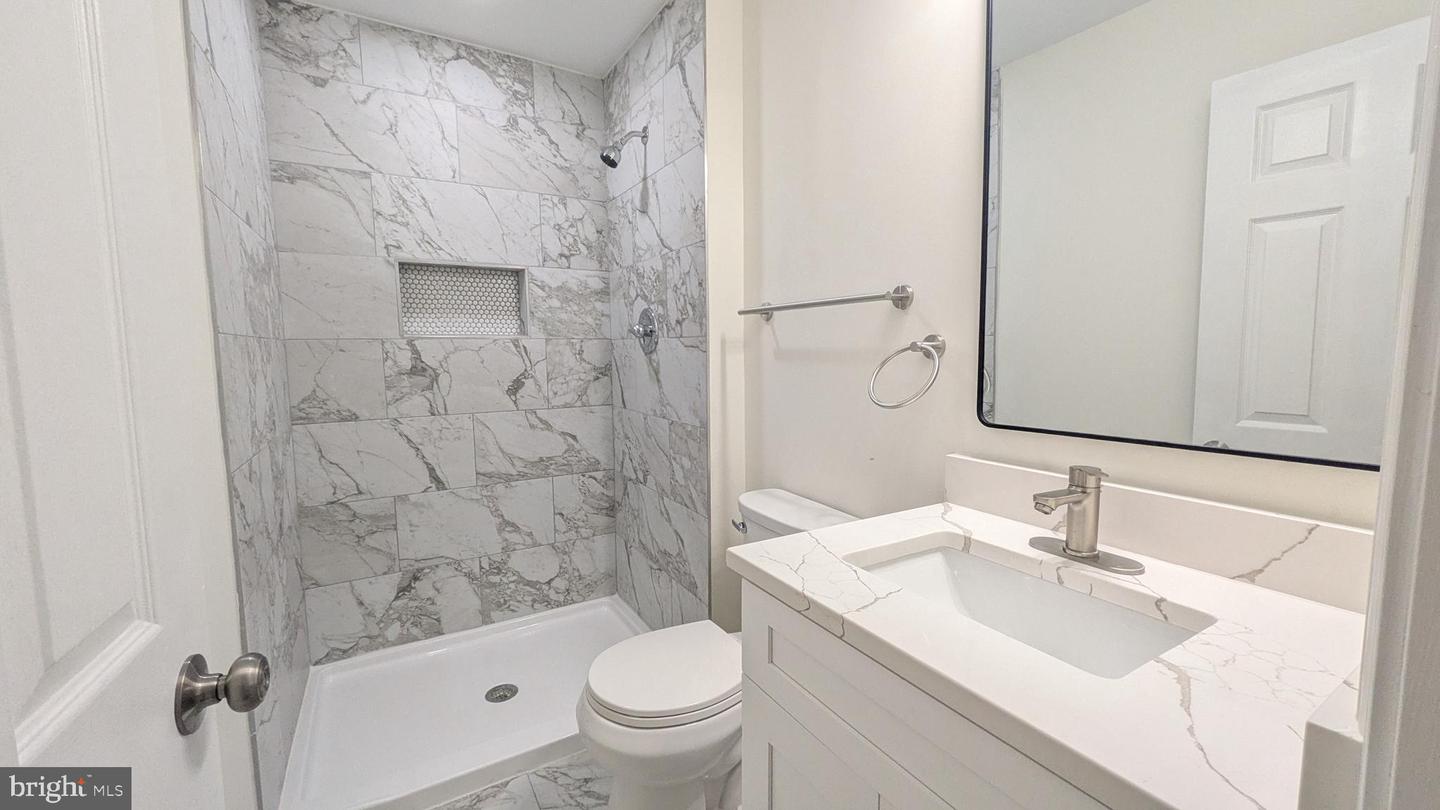 15 Winston Pl Property Photo 8