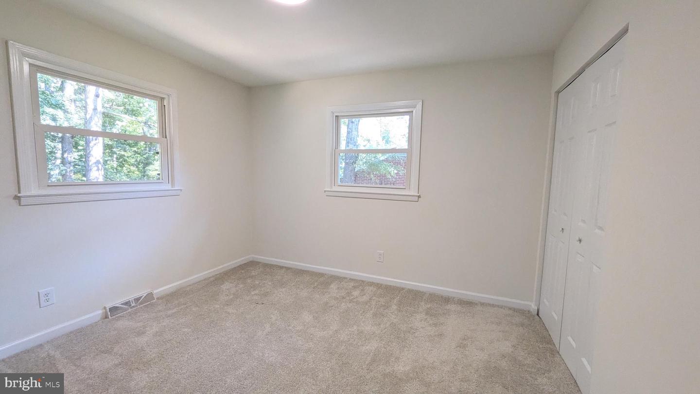 15 Winston Pl Property Photo 11