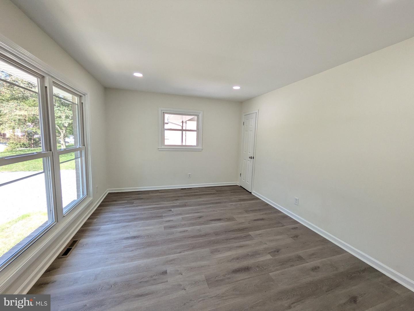 15 Winston Pl Property Photo 29