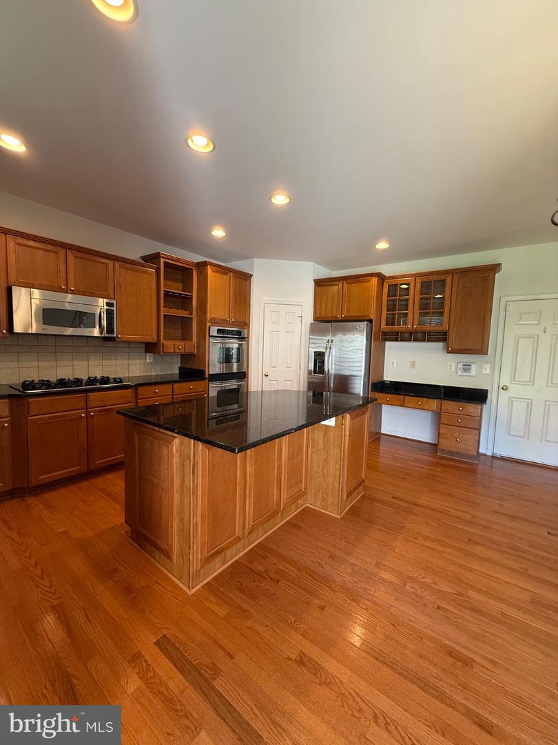 64 Riggs Rd Property Photo 11