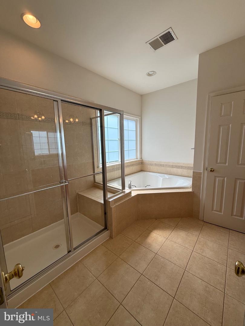 64 Riggs Rd Property Photo 17