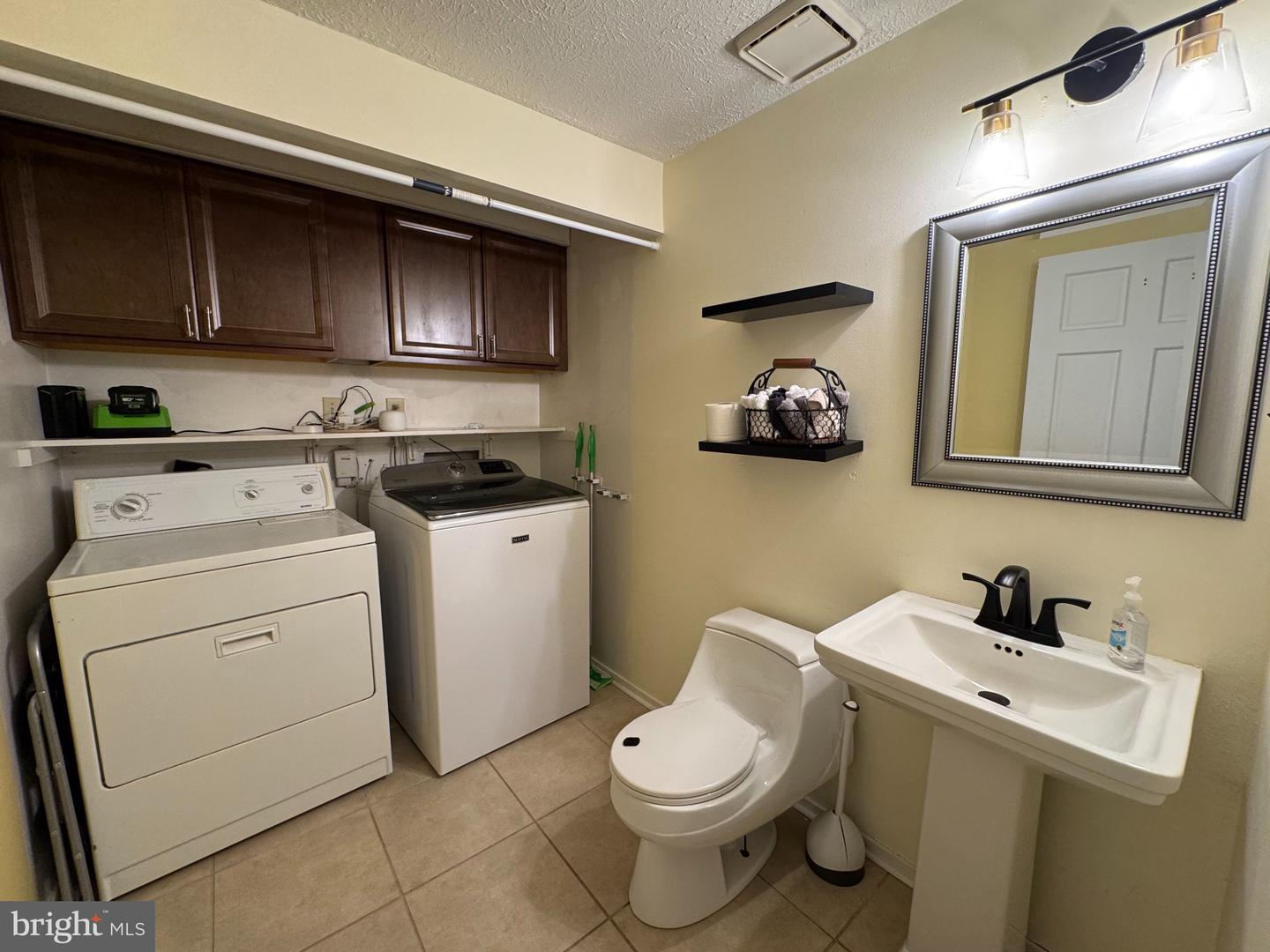 1002 Harbour Dr Property Photo 9