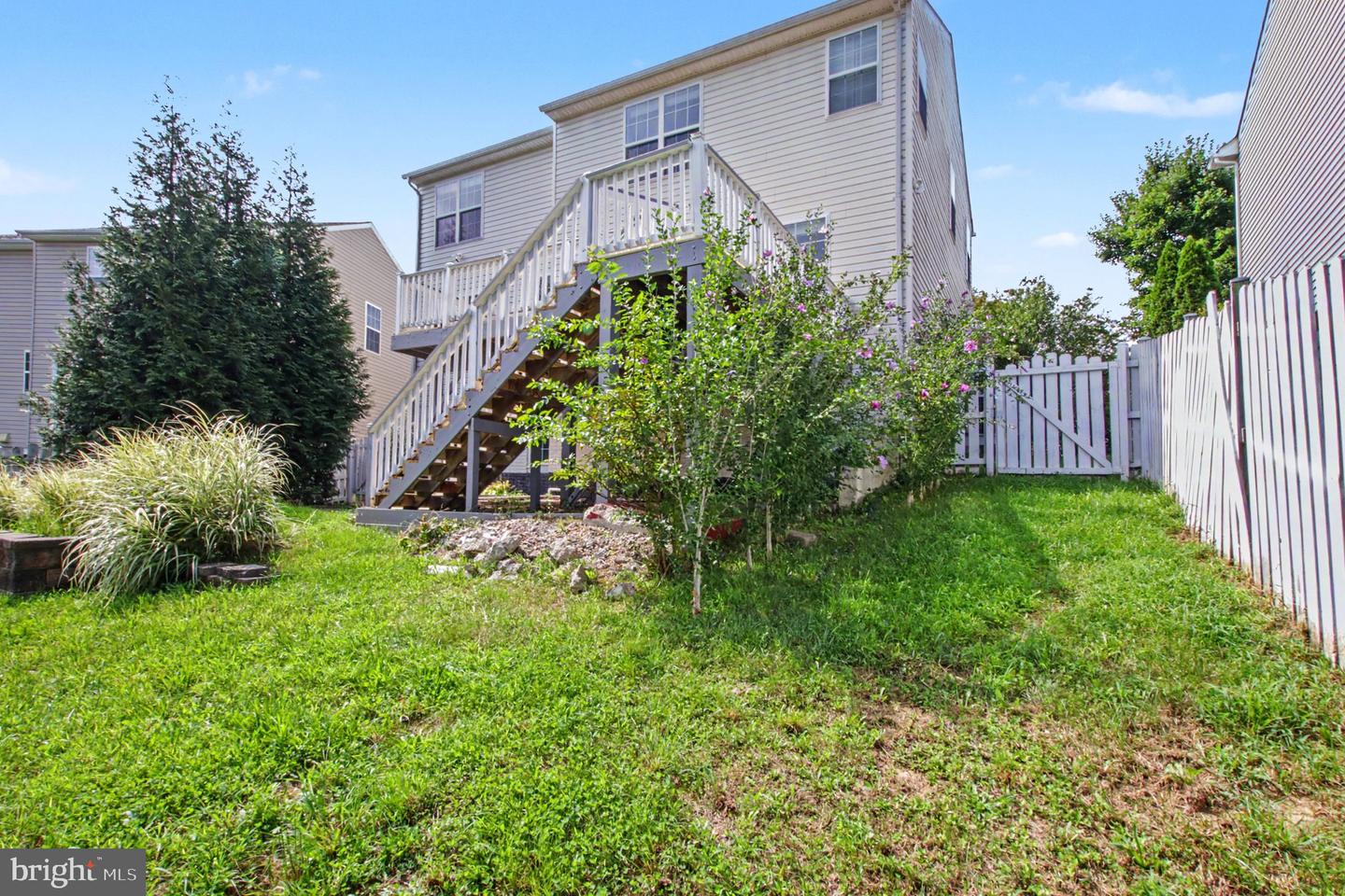 91 Chaps Ln Property Photo 5