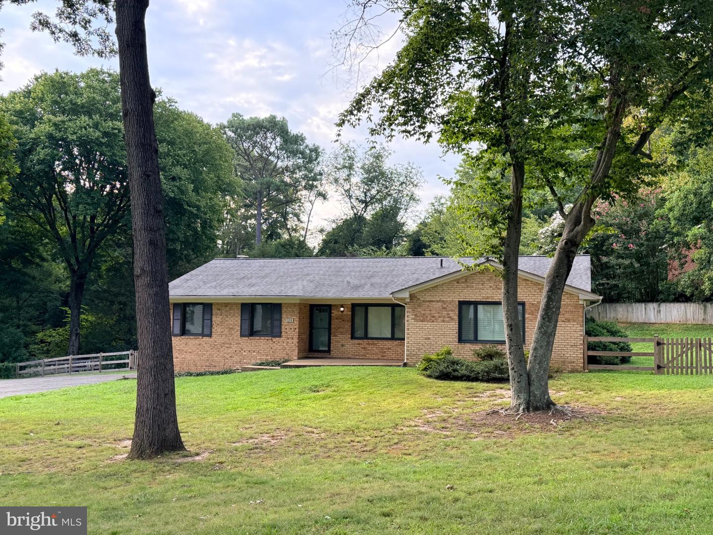 534 Cumberland Rd Property Photo 1