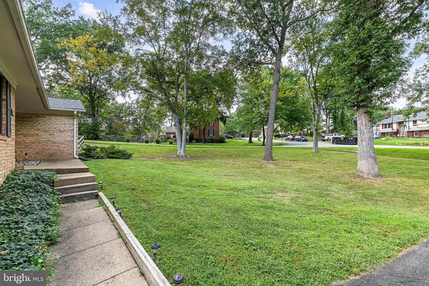 534 Cumberland Rd Property Photo 3