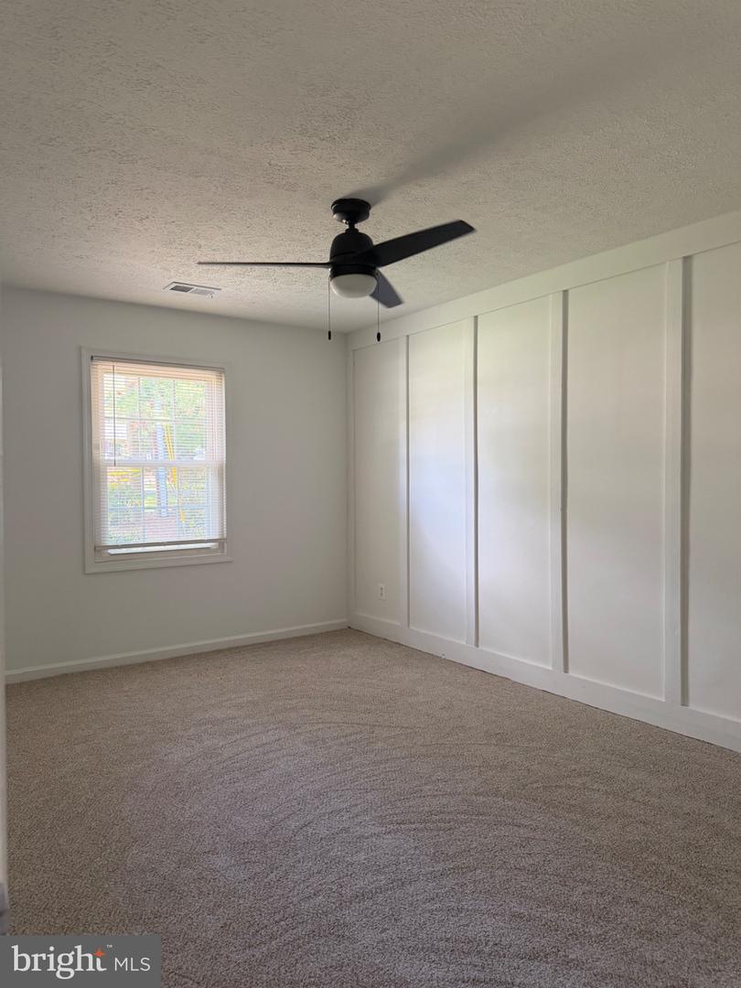 105 Walnut Dr Property Photo 12