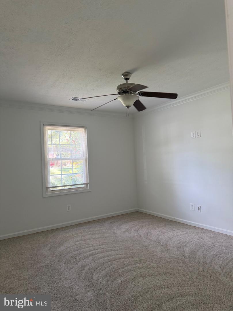 105 Walnut Dr Property Photo 15