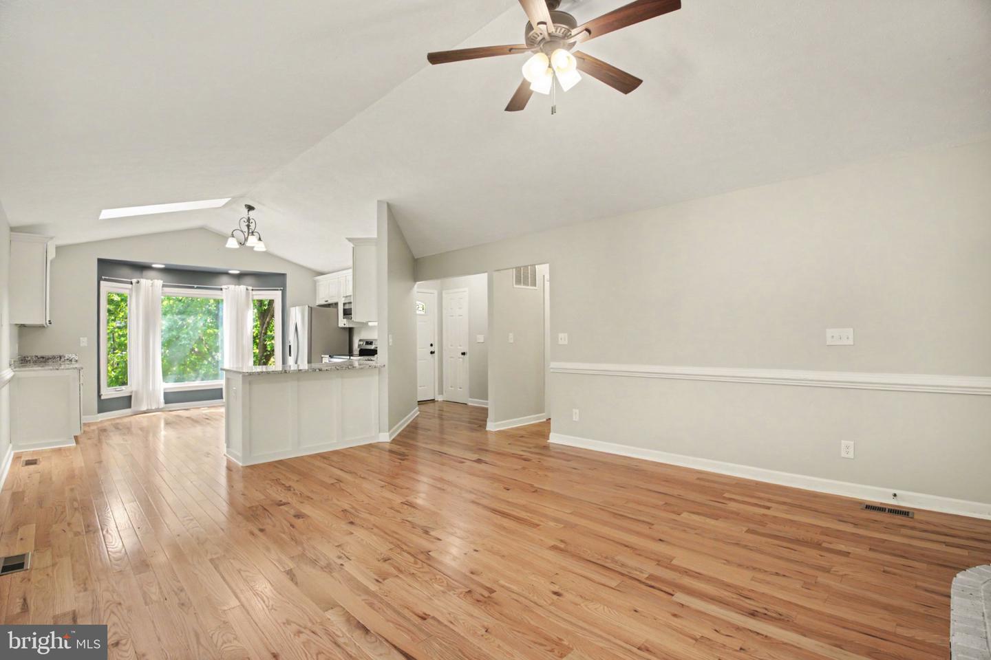 2411 Harpoon Dr Property Photo 4