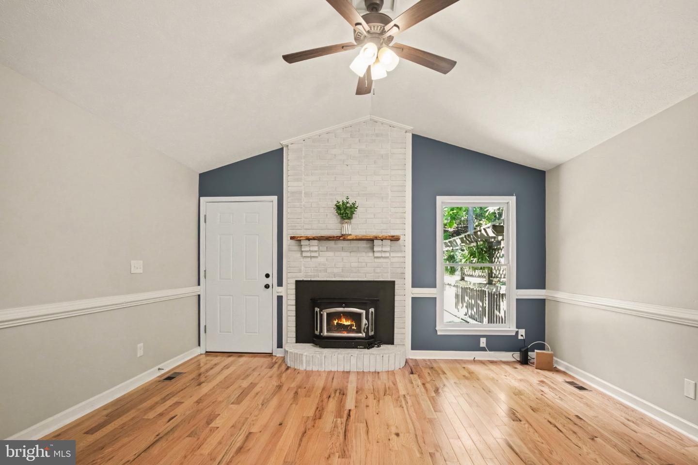 2411 Harpoon Dr Property Photo 6