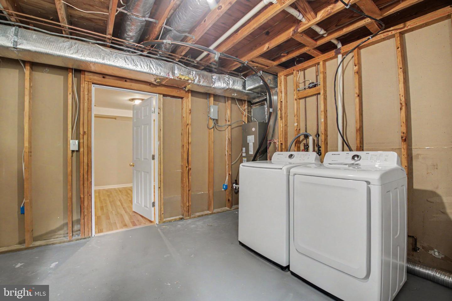 2411 Harpoon Dr Property Photo 25