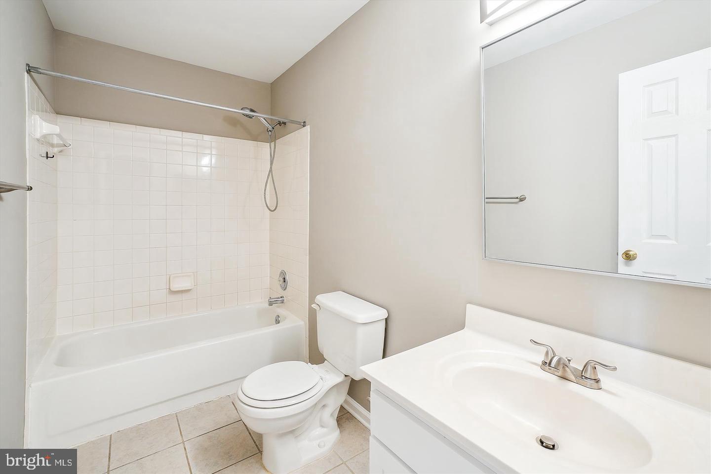 607 Twin Brook Ln Property Photo 13