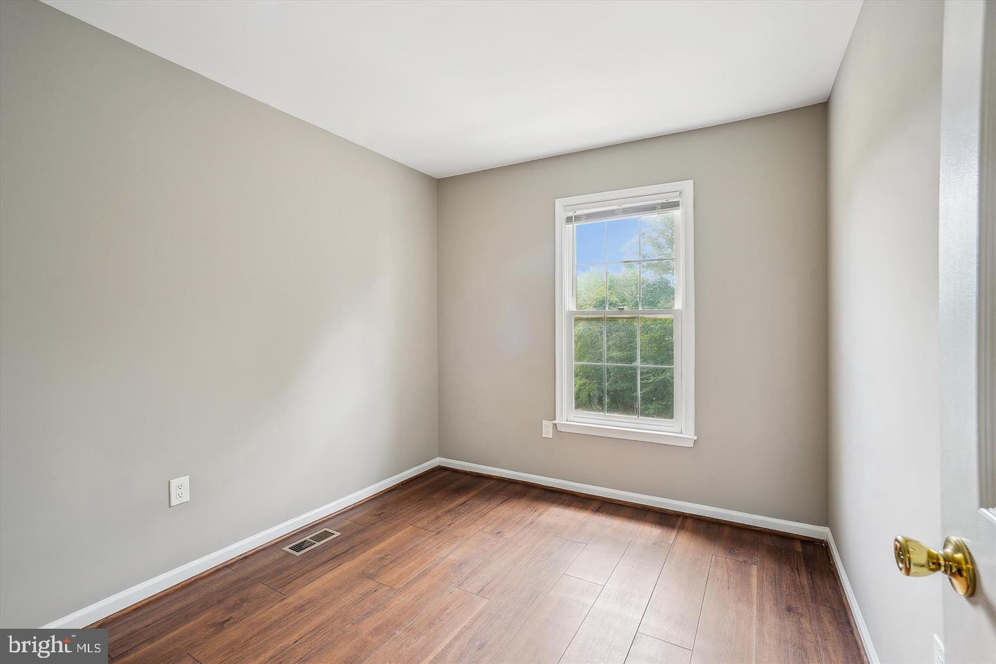 607 Twin Brook Ln Property Photo 14