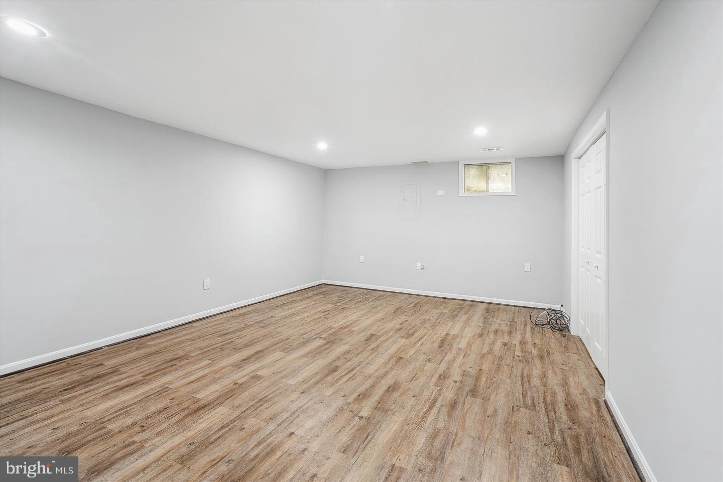 607 Twin Brook Ln Property Photo 16